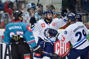 MAREK ZACHAR, LUKAS KRENZELOK