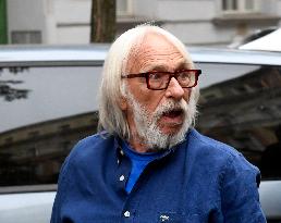 Pierre Richard in Prague, wine