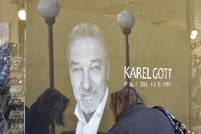 pious place to singer Karel Gott's death in a shop window of Supraphon audio storage seller