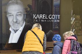 pious place to singer Karel Gott's death in a shop window of Supraphon audio storage seller