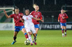 LUCIE MARTINKOVA, AITANA VONMATI, KLARA CAHYNOVA