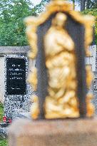 Karel Gott's family grave in Ujezd u Svateho Krize