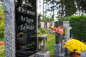 Karel Gott's family grave in Ujezd u Svateho Krize