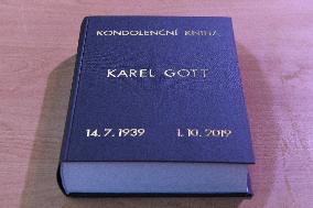 public ceremony to pay last respects to Karel Gott, Zofin Palace, condolence book