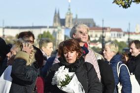public ceremony to pay last respects to Karel Gott, Zofin Palace, fans, visitors, waiting