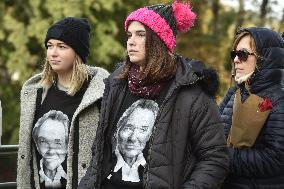 public ceremony to pay last respects to Karel Gott, Zofin Palace, fans, visitors, waiting