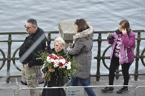 public ceremony to pay last respects to Karel Gott, Zofin Palace, fans, visitors, waiting