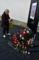 public pay last respects to Karel Gott in Brno, fans, visitors