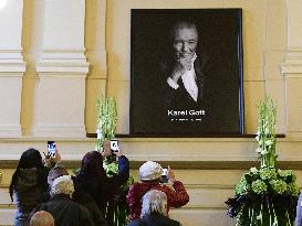 public ceremony to pay last respects to Karel Gott, Zofin Palace, fans, visitors