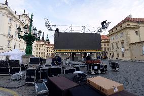 Karel Gott, mourning ceremony, large-scale screen, Hradcany square, Prague Castle