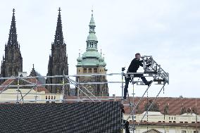 Karel Gott, mourning ceremony, large-scale screen, Hradcany square, Prague Castle