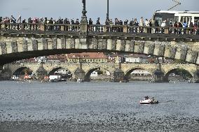 public ceremony to pay last respects to Karel Gott, Zofin Palace