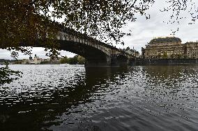 public ceremony to pay last respects to Karel Gott, Zofin Palace