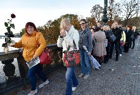 public ceremony to pay last respects to Karel Gott, Zofin Palace