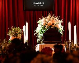 public ceremony to pay last respects to Karel Gott, Zofin Palace