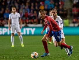 Jakub Jankto, Jordan Henderson