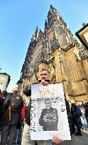 fans, visitors, mourning ceremony, Karel Gott, Prague Castle