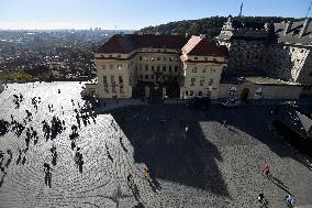 Hradcany square, large-scale screen, mourning ceremony, Karel Gott, Prague Castle