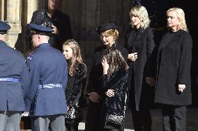 Nelly Sofie Gottova, Ivana Gottova, Charlotte Ella Gottova, Lucie Kovarikova, Dominika Gottova, mourning ceremony, Karel Gott, St Vitus Cathedral, Prague Castle