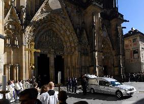 St Vitus Cathedral, mourning ceremony, Karel Gott, Prague Castle