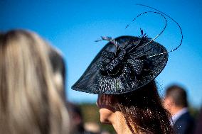 hat, woman, Grand Pardubice steeplechase