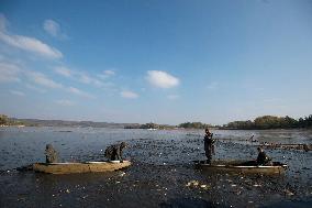 fishermen, fishing, fish, Zehunsky pond