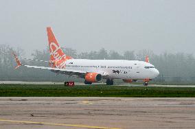 air carrier SkyUp Airlines launches flights from Pardubice, Czech Republic, to Kiev, Ukraine, Boeing 737-800 airliner, plane