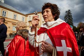 march on Independence Day