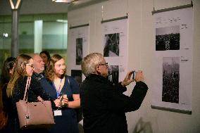 exhibition of photographs on the 1989 fall of Central European communist regimes