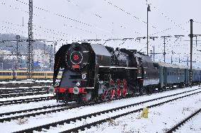 Steam locomotive Skoda 475.179 nickname Slechticna (Noblewoman), Smichov railway station