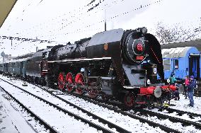 Steam locomotive Skoda 475.179 nickname Slechticna (Noblewoman), Smichov railway station