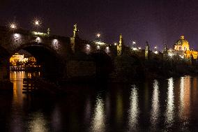 Prague, Charles Bridge, Old Town, city, town, building, night