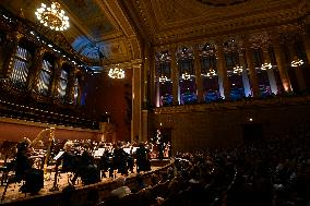 Czech Student Philharmonic Orchestra, Rudolfinum Hall