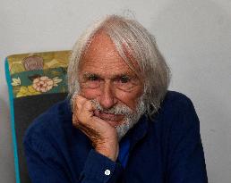 Pierre Richard in Prague, wine