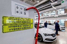 Plug-in hybrid Skoda Superb iV, Kvasiny plant, production