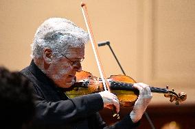 Pinchas Zukerman