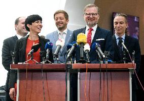 Czech opposition parties, politicians