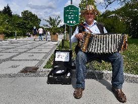 man plays accordion, Luhacovice Spa