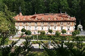 Hotel Jurkovicuv dum on Spa Square, Luhacovice