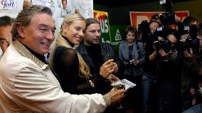 Karel GOTT, Tereza MATLOVA, Petr KOLAR