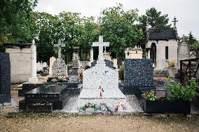 The gravestone for former French President Jacques Chirac and his daughter Laurence at the Montparnasse Cemetery