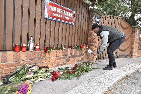 pious place in front of Karel Gott's house in Prague