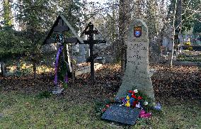 grave of soldiers of the Russian Liberation Army (ROA; Vlasov army) in Prague