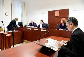 Court rejects NG gallery ex-head's suit against his dismissal, Richard Pecha, Martina Tvrdkova, Martin Valis