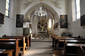 Cihost, church, Assumption of the Virgin Mary, miracle, altar cross