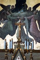 Cihost, church, miracle, altar cross