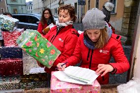 Christmas packages for children from Ukraine