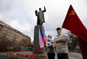 Supporters and opponents of Konev statue verbally clash in Prague, Czech flag, USSR flag