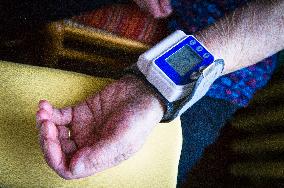 blood pressure measuring, tonometer, old people, the elderly woman, older adult, senior citizen