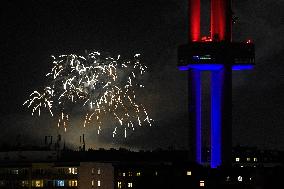 Thousands watch New Year firework staged by Prague group